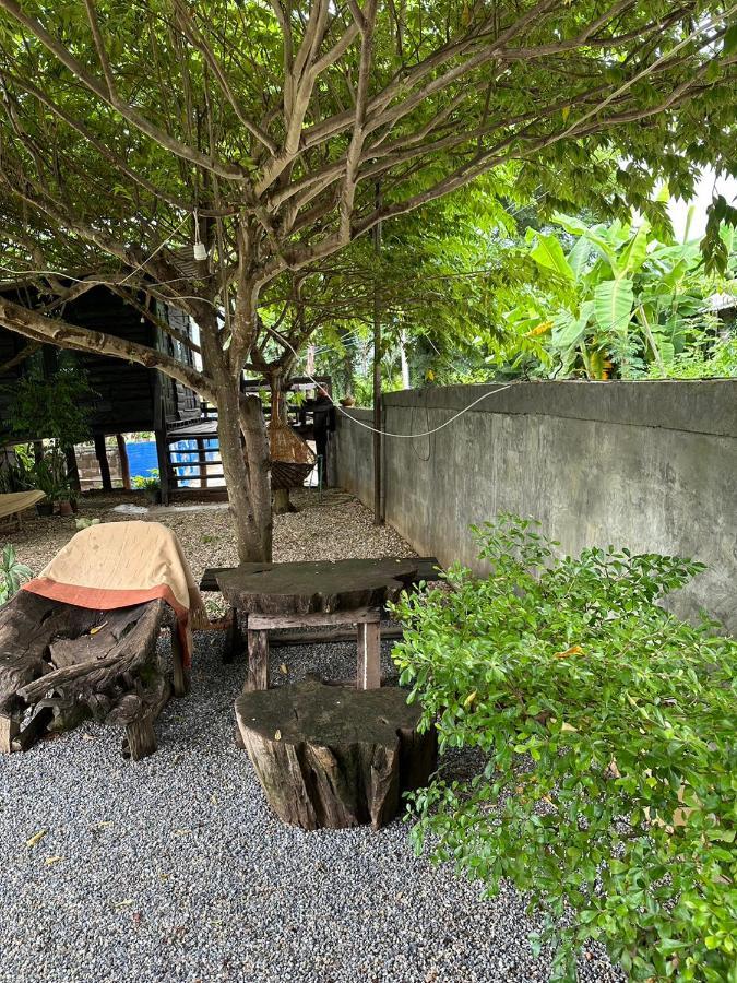 The Legend Homestay. Mae Ai Bagian luar foto