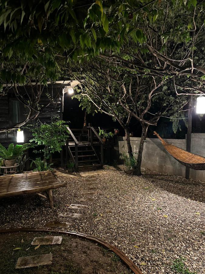 The Legend Homestay. Mae Ai Bagian luar foto
