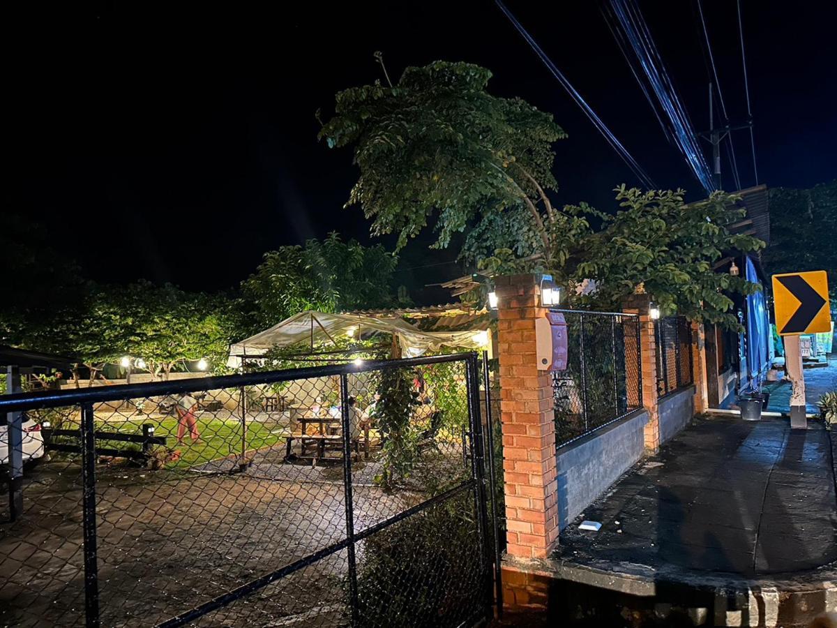 The Legend Homestay. Mae Ai Bagian luar foto