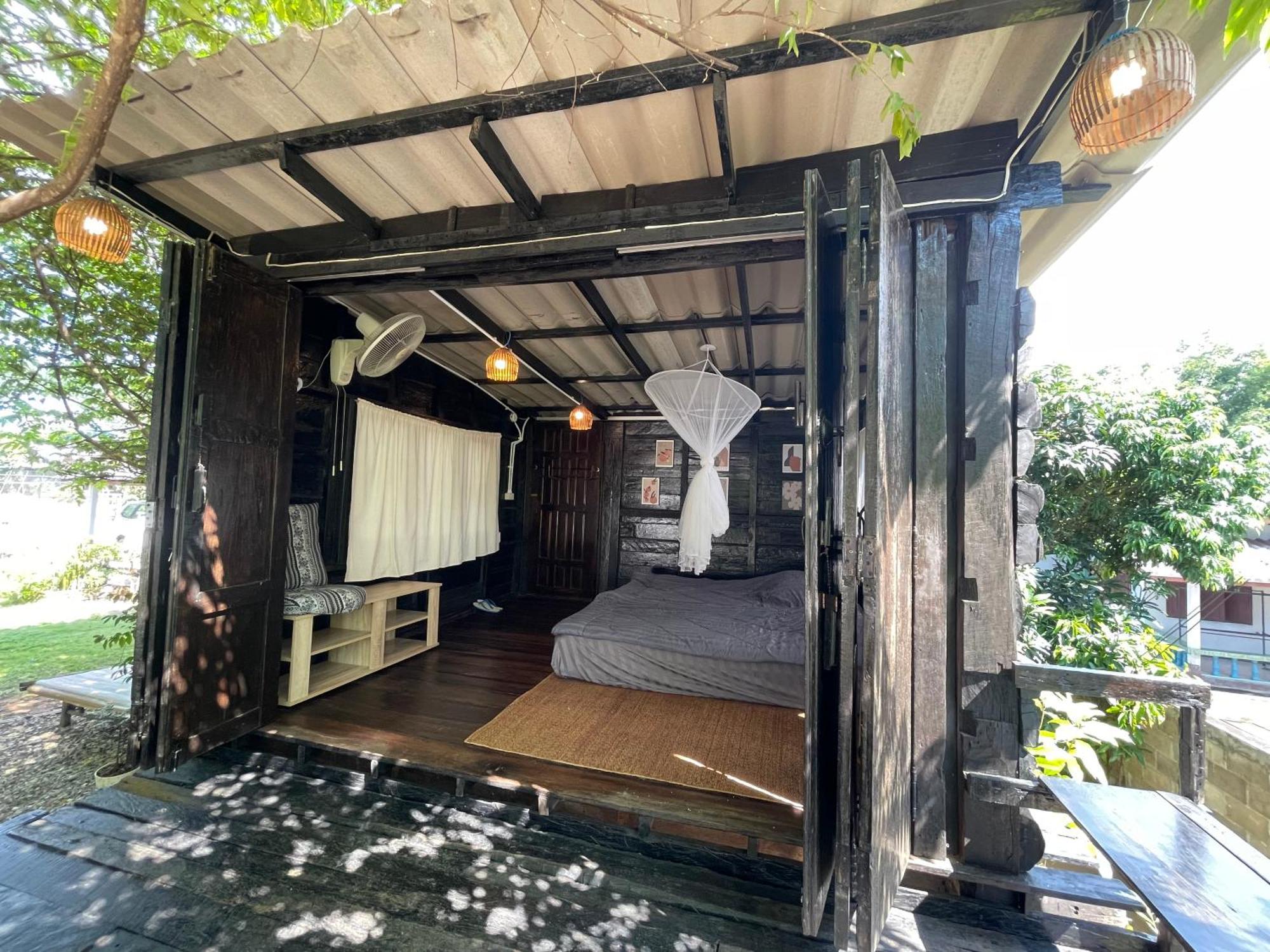 The Legend Homestay. Mae Ai Bagian luar foto