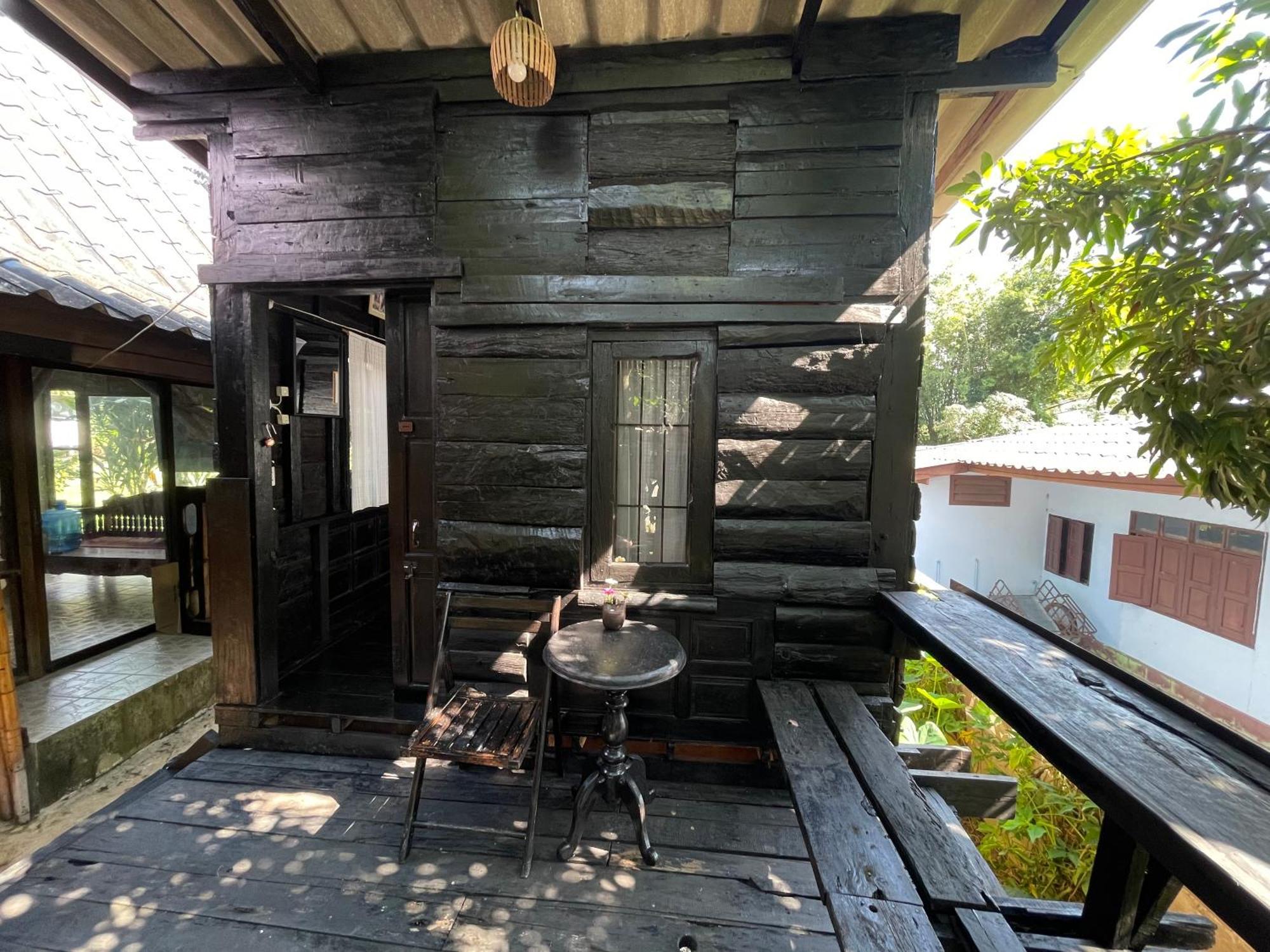 The Legend Homestay. Mae Ai Bagian luar foto