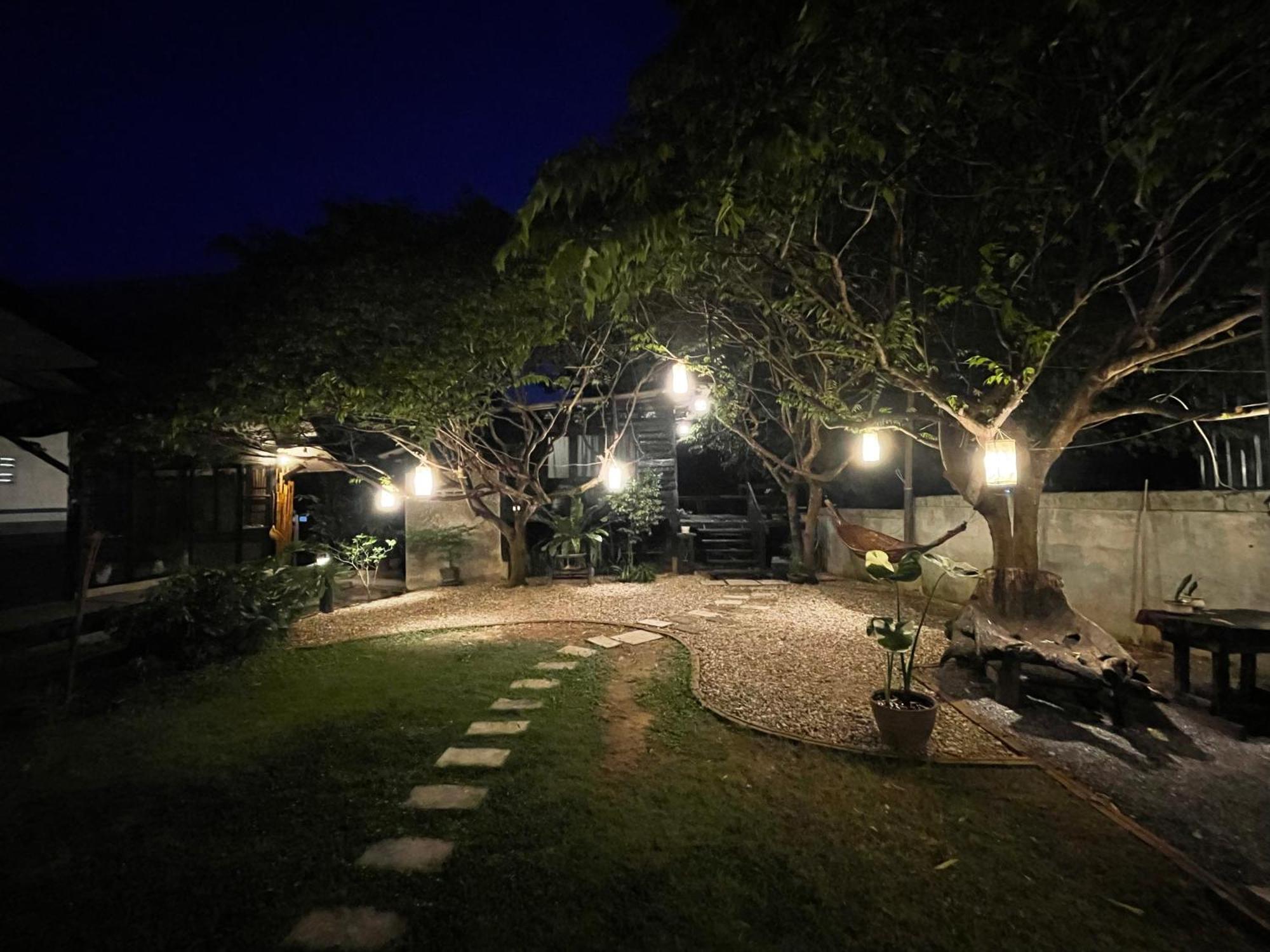 The Legend Homestay. Mae Ai Bagian luar foto